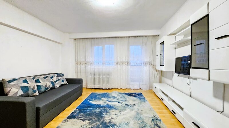 Basarabia, apartament 3 camere decomandat, 75 mp, 2 bai, bloc 1986